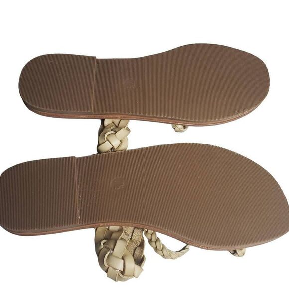 Universal Threads Sandals - Picture 5 of 5